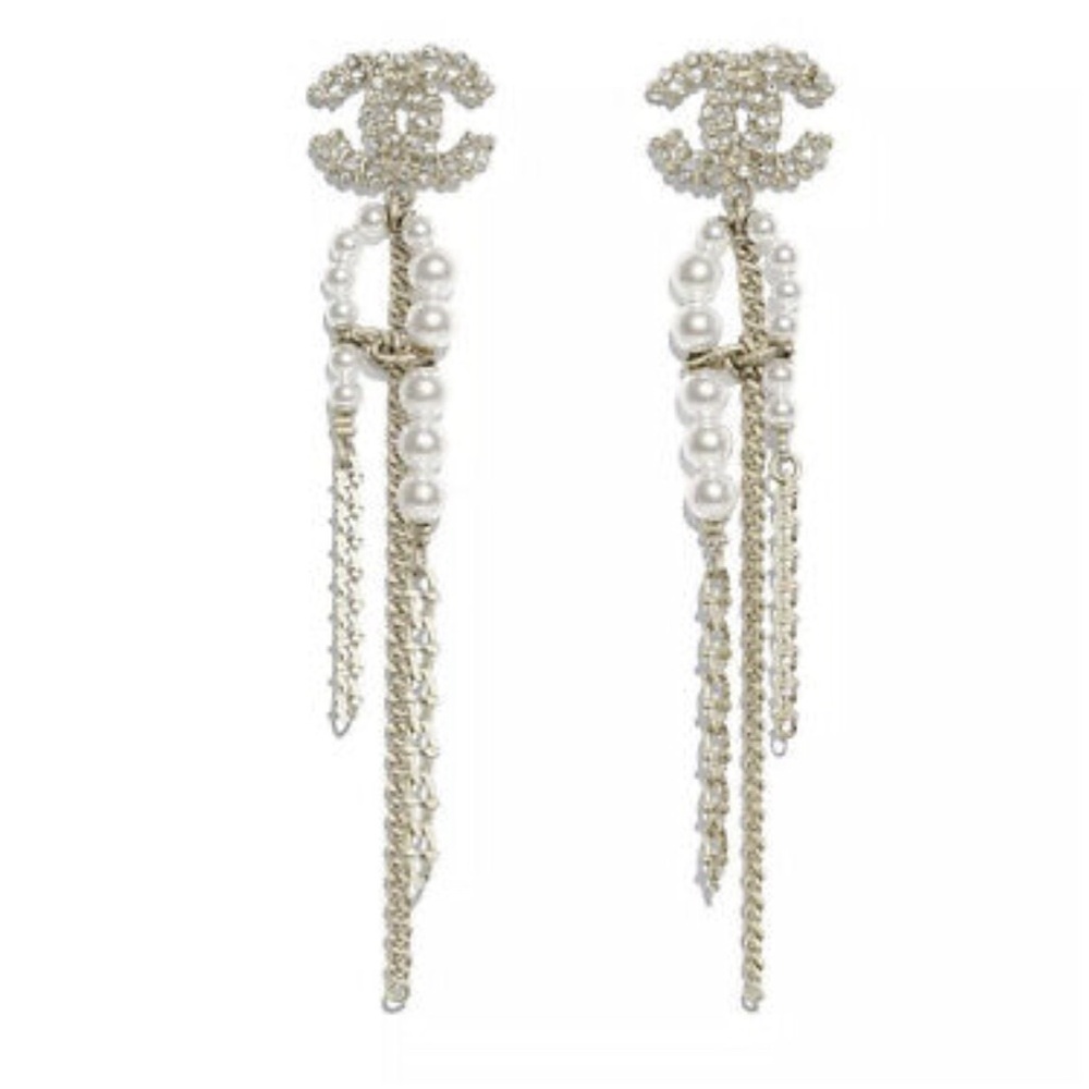 CHANEL Elegant Silver and Pearl Drop Earrings